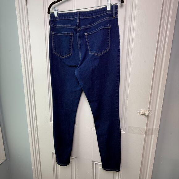 Old Navy Super Skinny Jeans Womens 10 Blue Denim Dark Wash Stretch Zip Fly - Picture 6 of 9